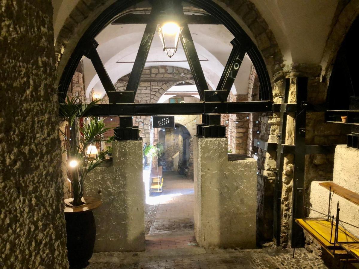 Ai Piedi Della Pigna Apartment *